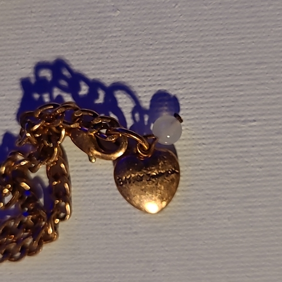 Betsey Johnson multi-colored necklace - Picture 5 of 6